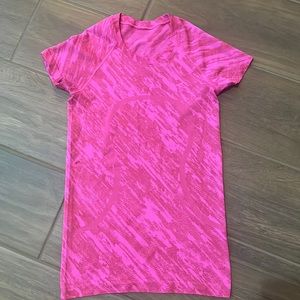 Lululemon Pink Swiftly Tech short sleeve, size 6